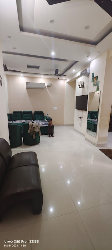 Master Bedroom in 3 BHK Apartment at Golden Sand Apartments, Dhakoli Village – for Rent