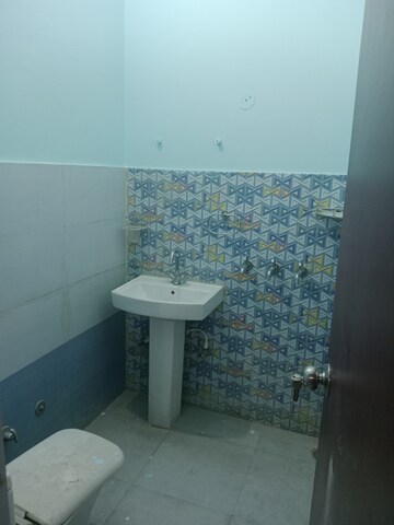 Bathroom in 2 BHK Builder Floor at Sector 25 – for Rent