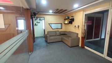 Commercial Office Space 1000 Sq.Ft. For Rent in Vytilla Kochi  8081956