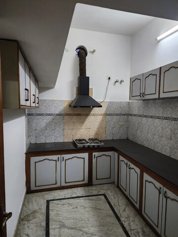 Kitchen in 2 BHK Builder Floor at DLF Vibhuti Khand, Gomti Nagar – for Rent