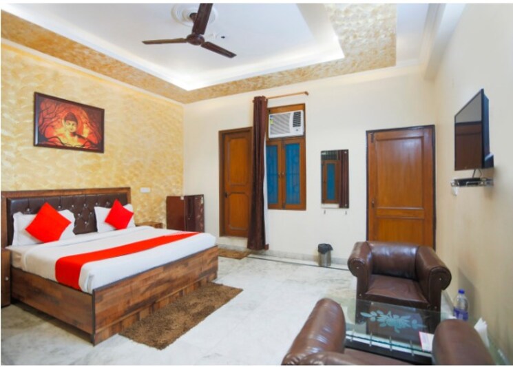 Living Room, purvanchal-silver-city 3 Bedroom 1135 Sq.Ft. Apartment In Sector 93 Noida 8082012