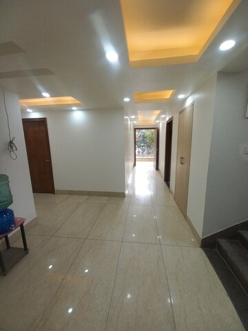 Furnished Amenities in Studio Apartment at Sector 43 – for Rent