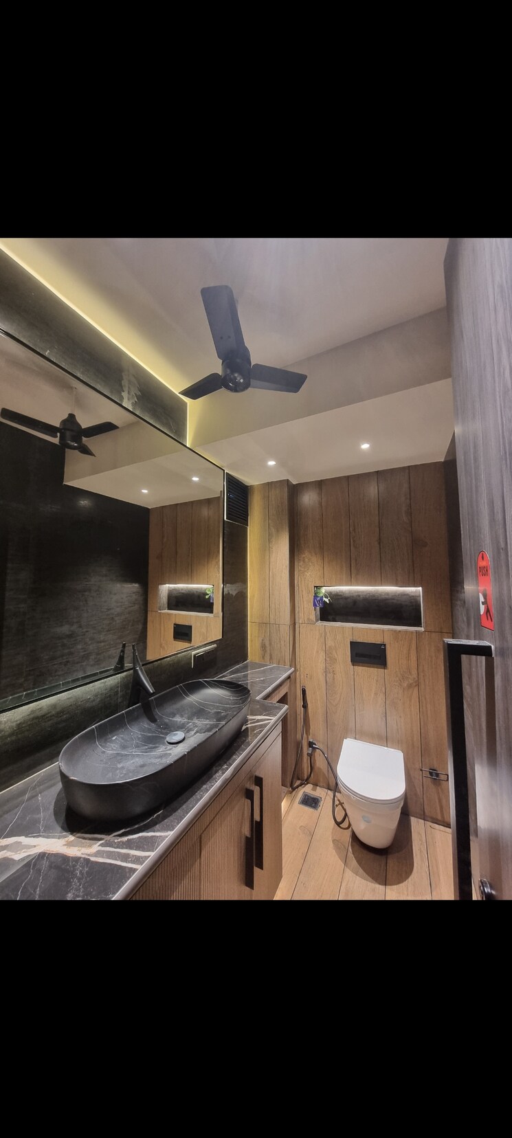 Washroom, jmd-regent-plaza Commercial Office Space 2500 Sq.Ft. In Sector 24 Gurgaon 8082016