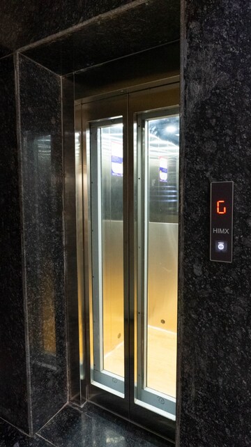 Building Lobby in Studio Apartment at Sector 42 – for Rent