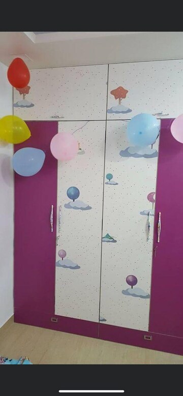 Furnished Amenities in 2.5 BHK Apartment at HDIL Metropolis Residences, Andheri West – for Rent