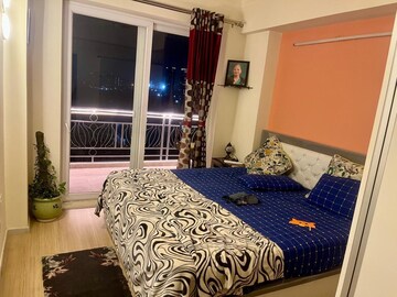Bedroom in 3 BHK Apartment at DLF The Skycourt, Sector 86 – for Rent