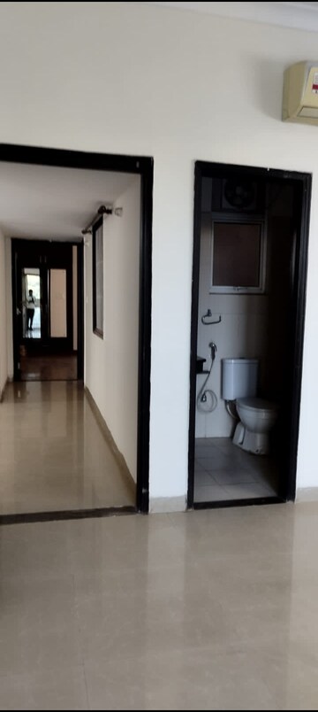 Building Lobby in 3.5 BHK Builder Floor at Ansal API Esencia, Sector 67 – for Rent