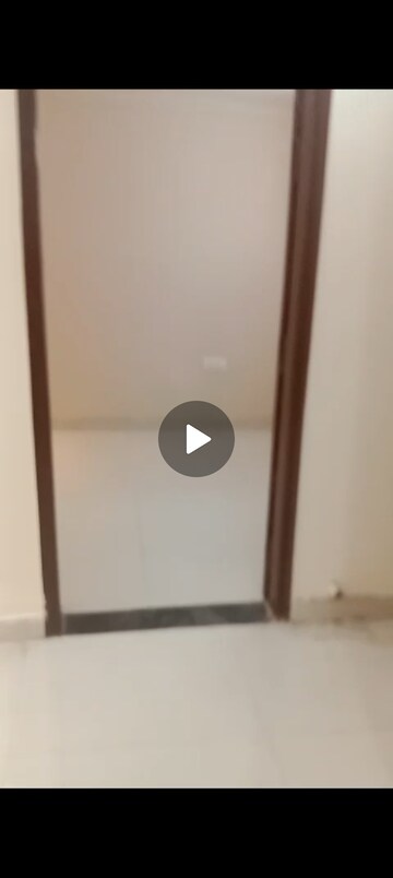Furnished Amenities in 2 BHK Builder Floor at Sector 67 – for Sale