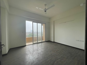 3 BHK Apartment For Rent in Wave Amore Sector 32 Noida  8082156