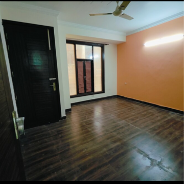 Room in 3 BHK Builder Floor at Khirki Extension – for Rent