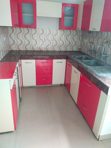 Kitchen in 2 BHK Independent House at Gomti Nagar – for Rent