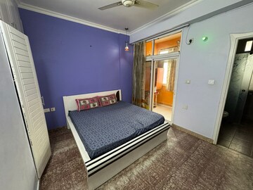 Bedroom in 4 BHK Villa at Subhash Road – for Sale