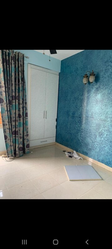 Room in 3 BHK Apartment at Tulip Orange, Sector 70 – for Rent