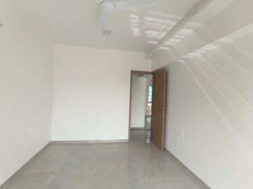 Room in 3 BHK Apartment at Swastik Park, Chembur – for Rent