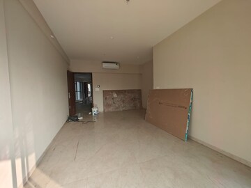 Room in 2 BHK Apartment at Shree Krishna Navageeta, Chembur – for Rent