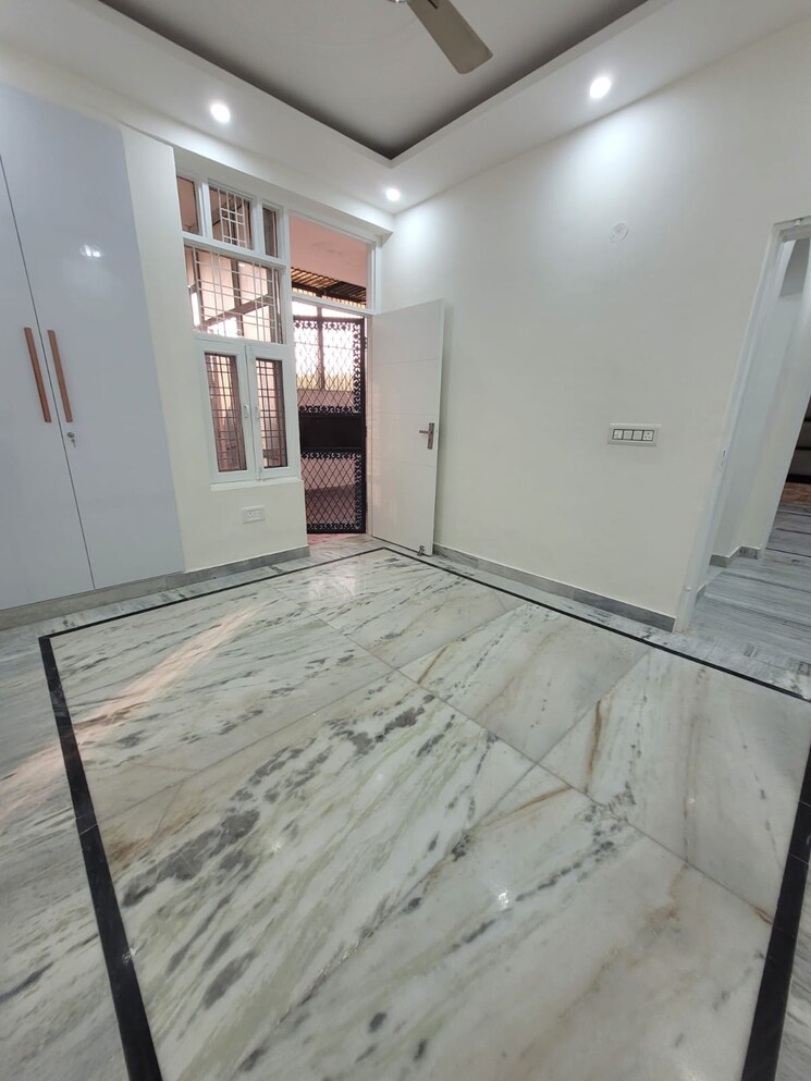 Room, sector 42 2 Bedroom 1090 Sq.Ft. Builder Floor In Sector 42 Faridabad 8082322