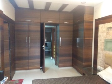 Master Bedroom in 2.5 BHK Apartment at Shilp Tower, Lower Parel – for Rent