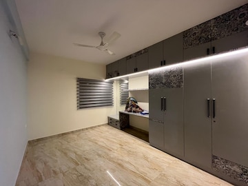 Room in 3 BHK Builder Floor at Hsr Layout – for Rent