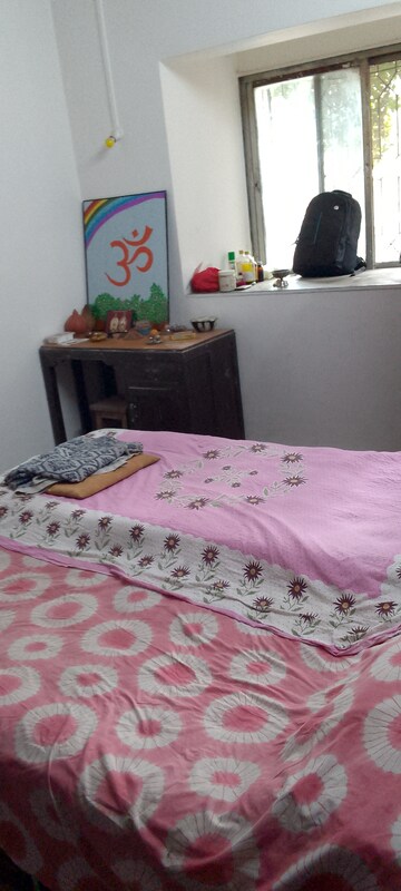 Room in  Pg at Vile Parle East – for Rent