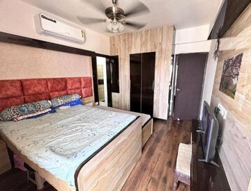 Bedroom in 2 BHK Builder Floor at DLF Vibhuti Khand, Gomti Nagar – for Rent