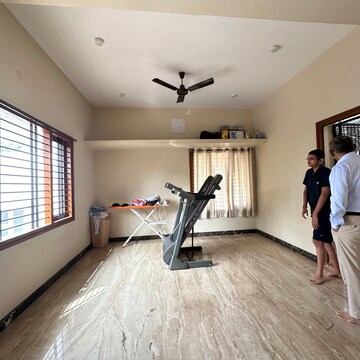 Parking in 4 BHK Independent House at Banashankari – for Rent