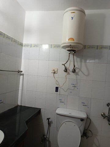 Bathroom in 2.5 BHK Builder Floor at SS The Lilac, Sector 49 – for Rent