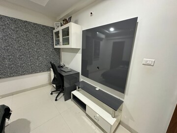 Master Bedroom in 3.5 BHK Apartment at Khajaguda – for Rent