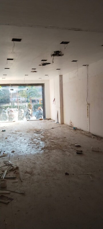 Floor Plan in  Showroom at Memnagar – for Rent