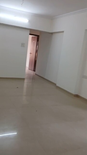Room in 3.5 BHK Apartment at Andheri East – for Rent