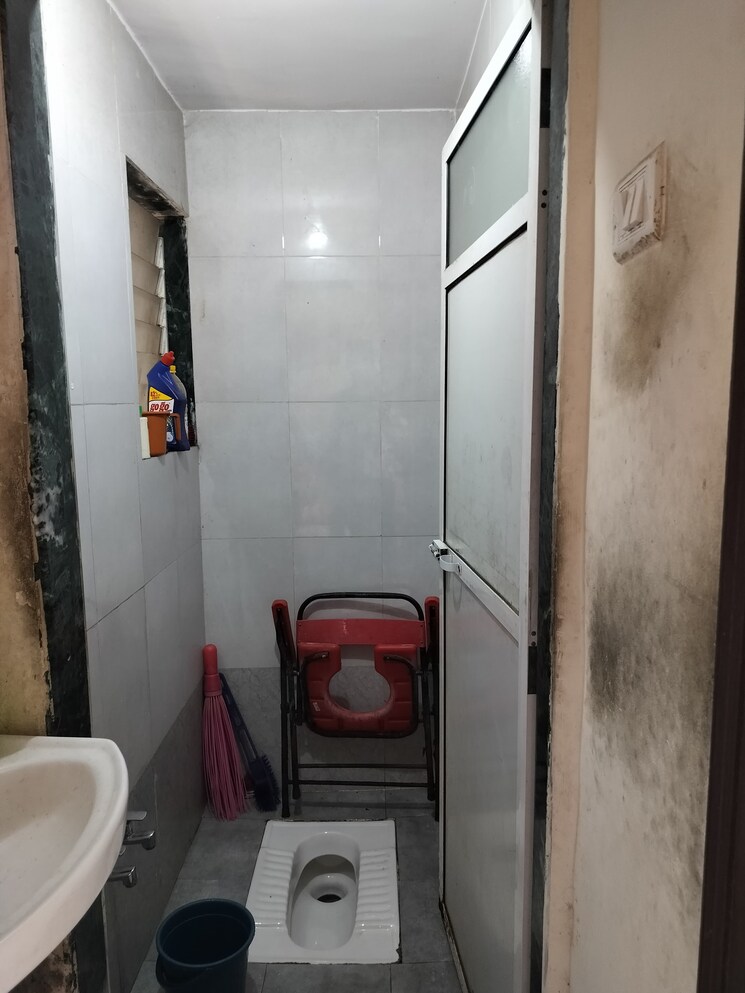 Bathroom, shivshakti-manohar-residency 1 Bedroom 590 Sq.Ft. Apartment In Badlapur West Thane 8082978