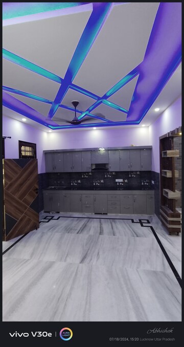 Bedroom in 4 BHK Villa at Jankipuram – for Sale