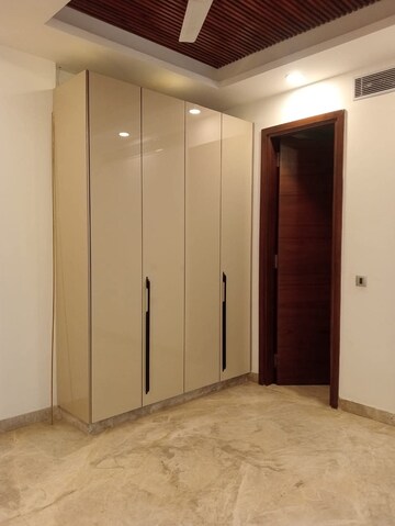 Room in 2 BHK Apartment at Lotus Homz, Sector 111 – for Rent