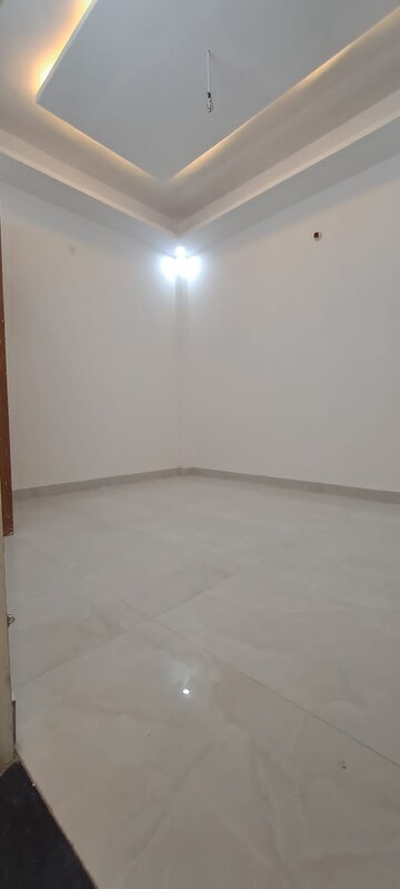 Room in 4 BHK Independent House at Upsidc Site B – for Sale