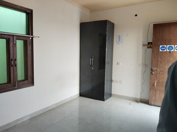 1 RK Builder Floor For Rent in Neb Sarai
