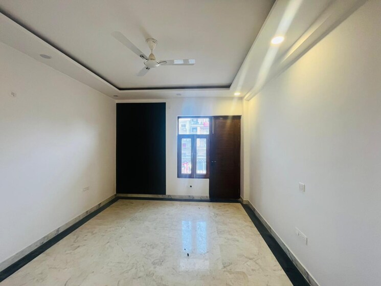 Room, sector 42 4 Bedroom 2250 Sq.Ft. Builder Floor In Sector 42 Faridabad 8083141