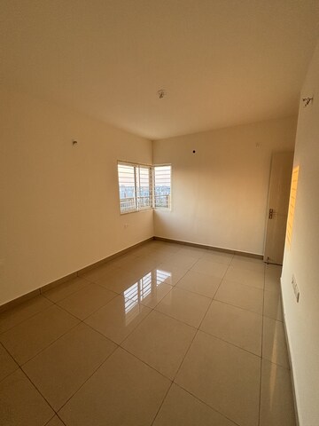 Room in 3 BHK Apartment at Mahendra Aarya, Electronic City – for Sale