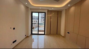 Room in 2 BHK Builder Floor at Lotus Homz, Sector 111 – for Rent