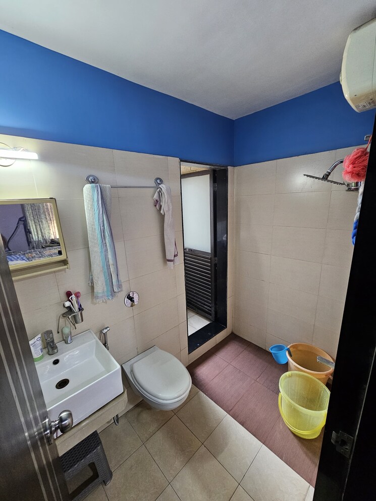 Master Bedroom, dosti-vihar 2.5 Bedroom 1050 Sq.Ft. Apartment In Samata Nagar Thane 8083228