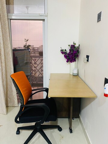 Master Bedroom in 2 BHK Apartment at Amrapali Eden Park, Sector 50 – for Rent