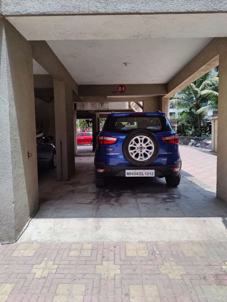  Parking, kurla west 2 Bedroom 980 Sq.Ft. Apartment In Kurla West Mumbai 8083243
