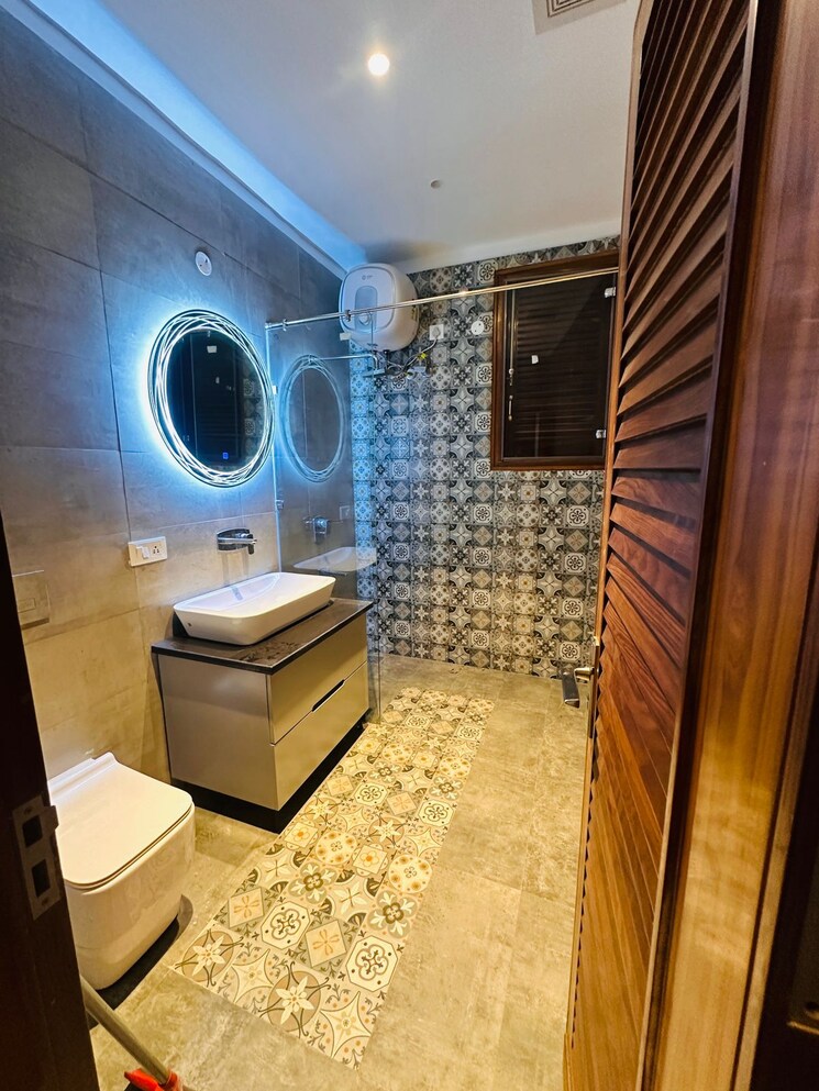 Bathroom, omaxe-new-chandigarh 4 Bedroom 300 Sq.Yd. Independent House In North Mullanpur Chandigarh 8083265