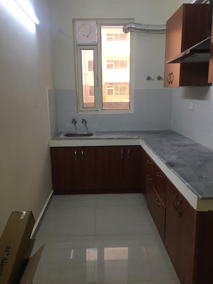 Kitchen, pyramid-urban-homes 2 Bedroom 625 Sq.Ft. Apartment In Sector 70a Gurgaon 8083280