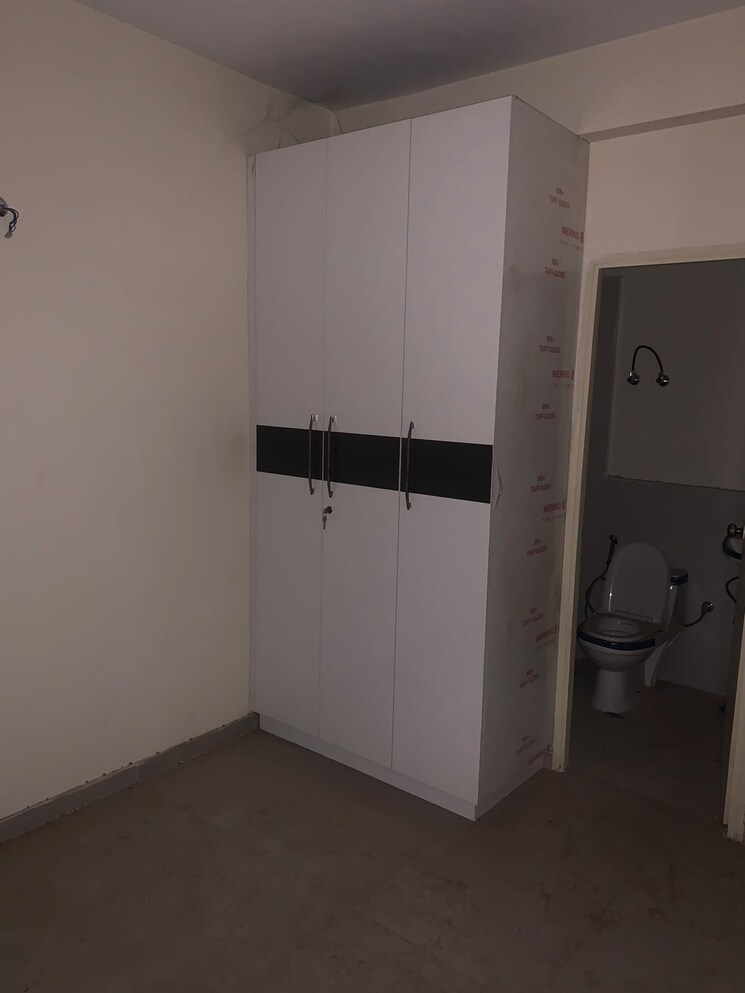 Room, pyramid-urban-homes 2 Bedroom 625 Sq.Ft. Apartment In Sector 70a Gurgaon 8083280