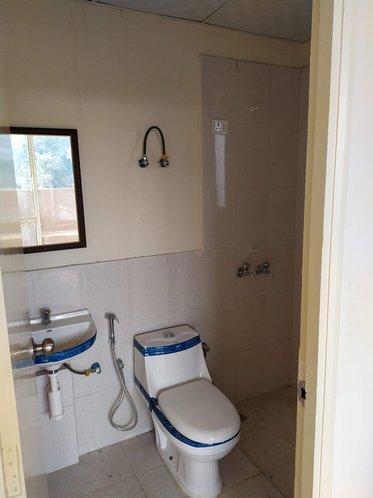 Bathroom, pyramid-urban-homes 2 Bedroom 625 Sq.Ft. Apartment In Sector 70a Gurgaon 8083280
