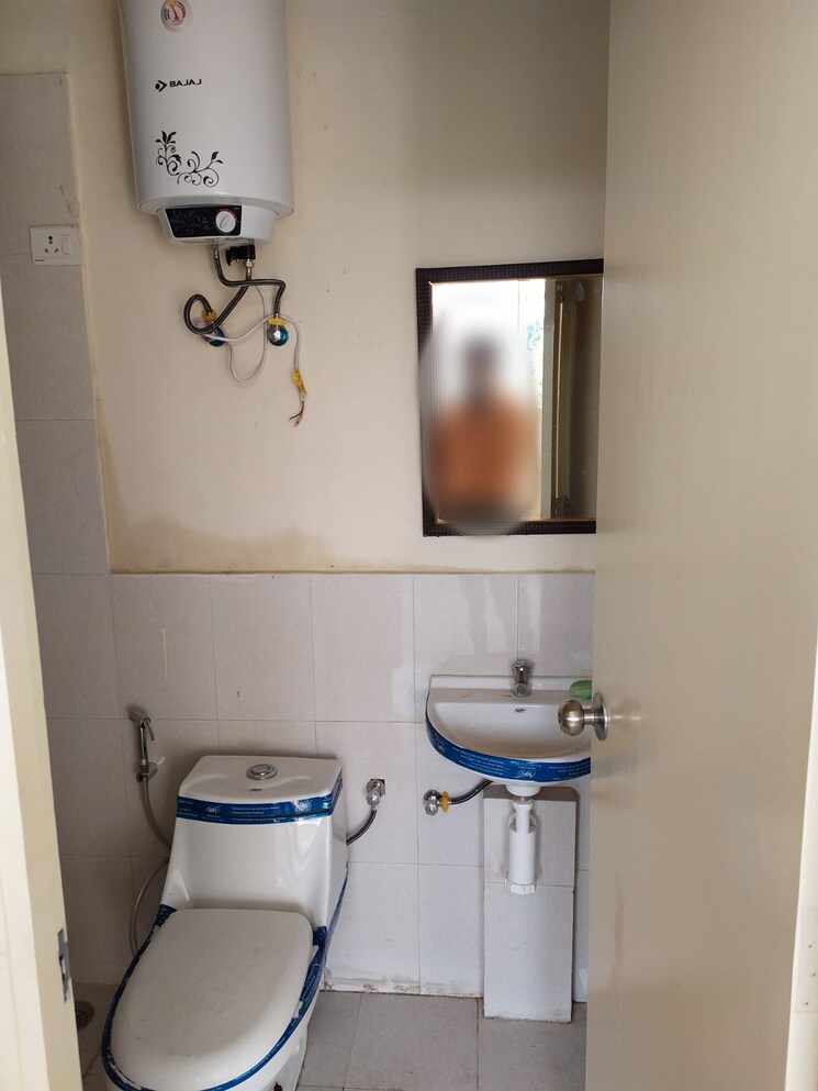Bathroom, pyramid-urban-homes 2 Bedroom 625 Sq.Ft. Apartment In Sector 70a Gurgaon 8083280