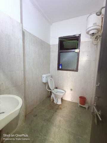 Bathroom in 1.5 BHK Builder Floor at Ansal Sushant Lok I, Sector 43 – for Rent