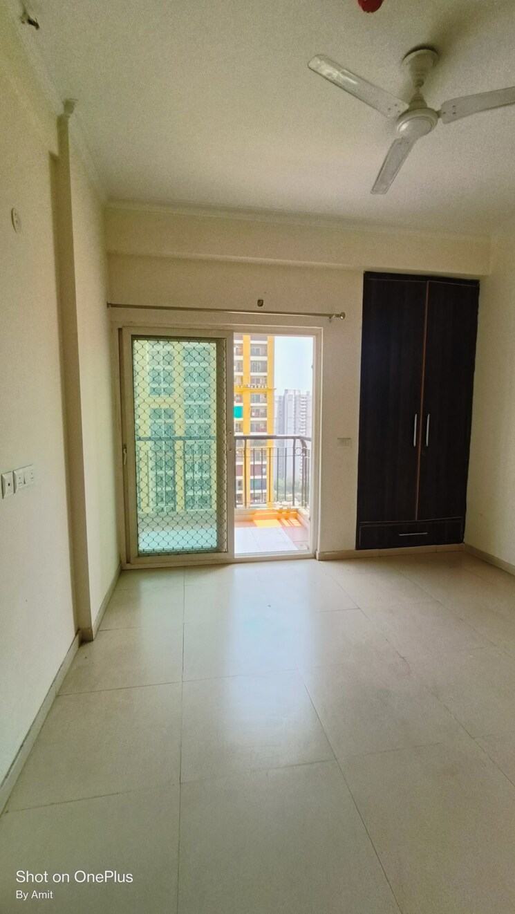 Room, apex-athena 4 Bedroom 2725 Sq.Ft. Apartment In Sector 75 Noida 8083325