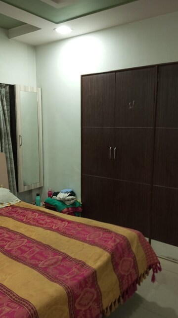 Furnished Amenities in 2 BHK Apartment at Akashganga Complex Kavesar, Kavesar – for Rent