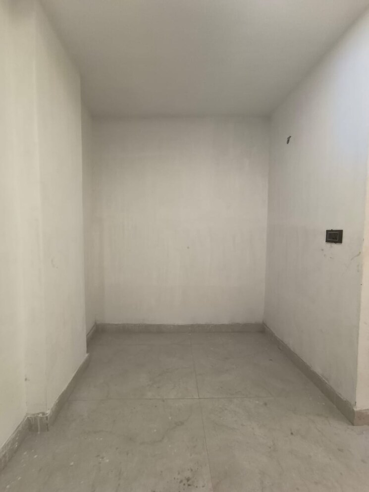 Room, green fields colony 4 Bedroom 4050 Sq.Ft. Builder Floor In Green Fields Colony Faridabad 8083327