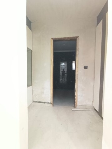 Room in 4 BHK Builder Floor at Green Fields Colony – for Rent